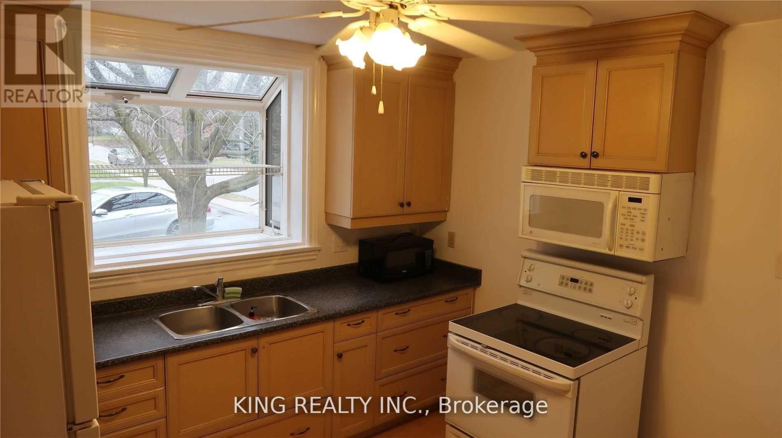 Photo 5 of 167 Erb Street W, Kitchener ON