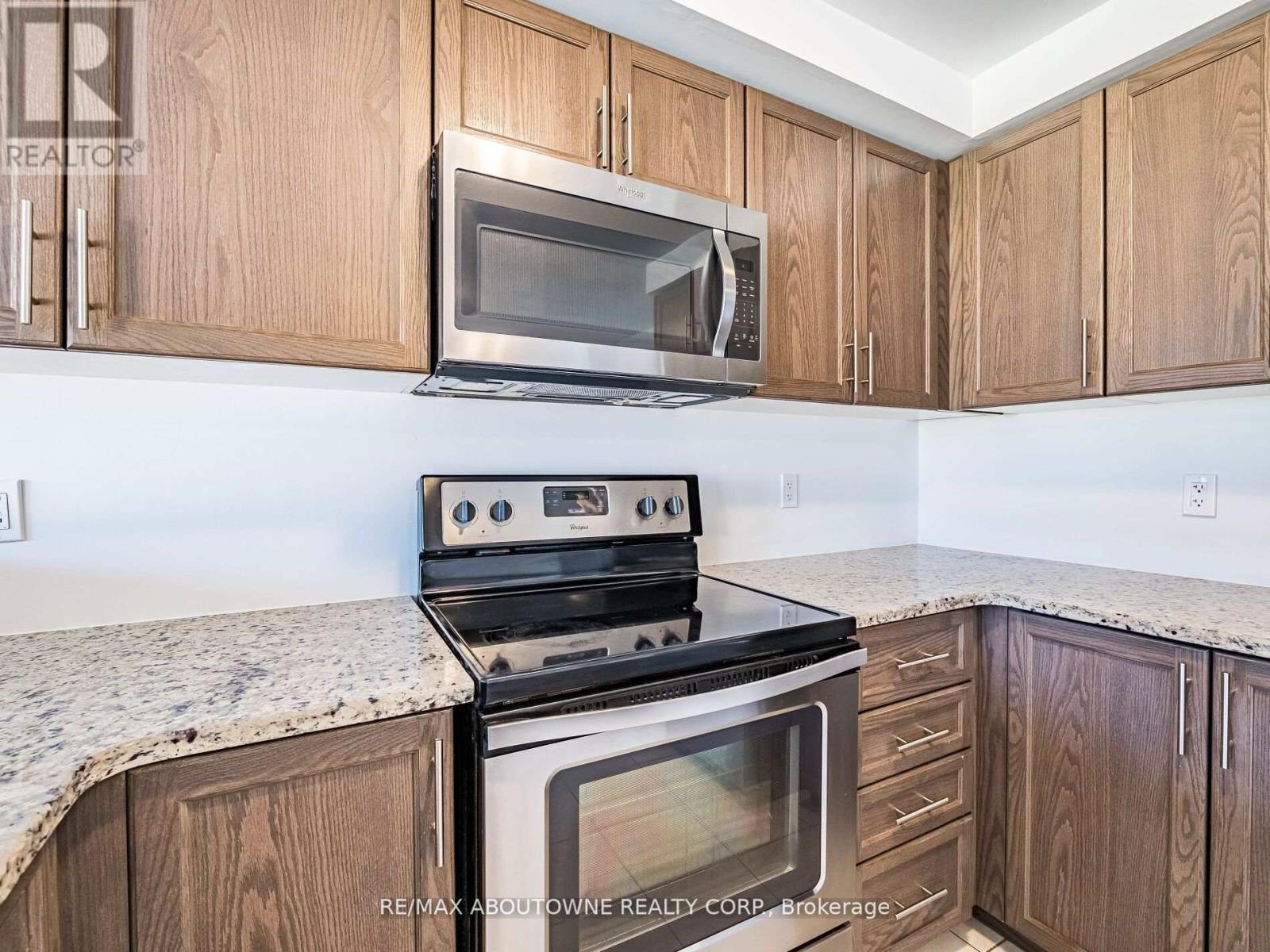 Photo 17 of 62 Skinner Drive, Guelph ON