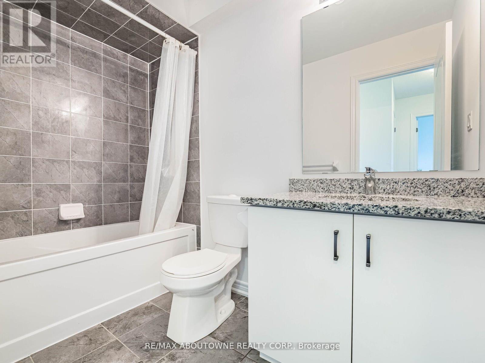 Photo 43 of 62 Skinner Drive, Guelph ON