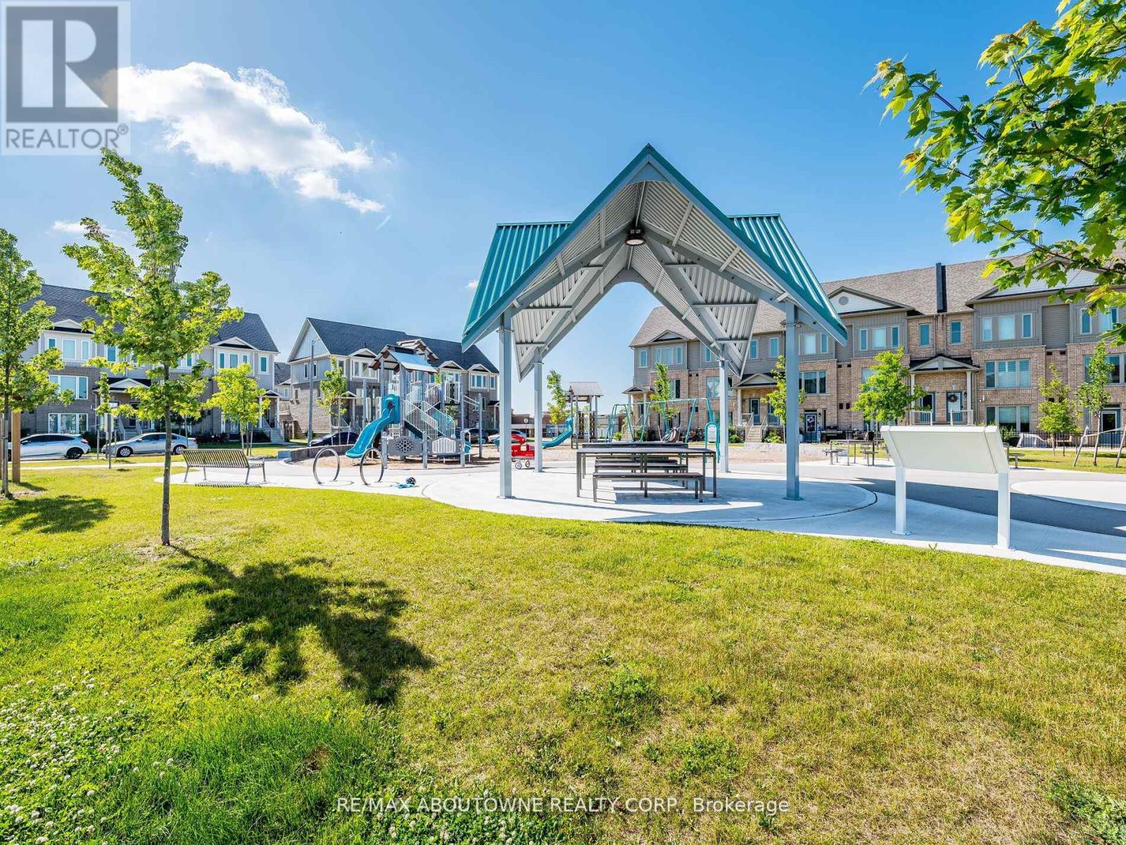 Photo 48 of 62 Skinner Drive, Guelph ON