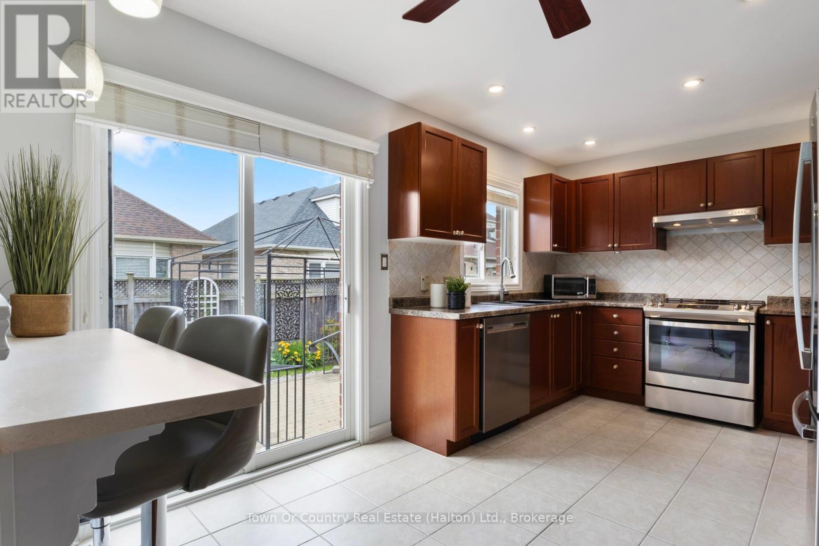 Photo 25 of 258 Malick Street, Milton ON