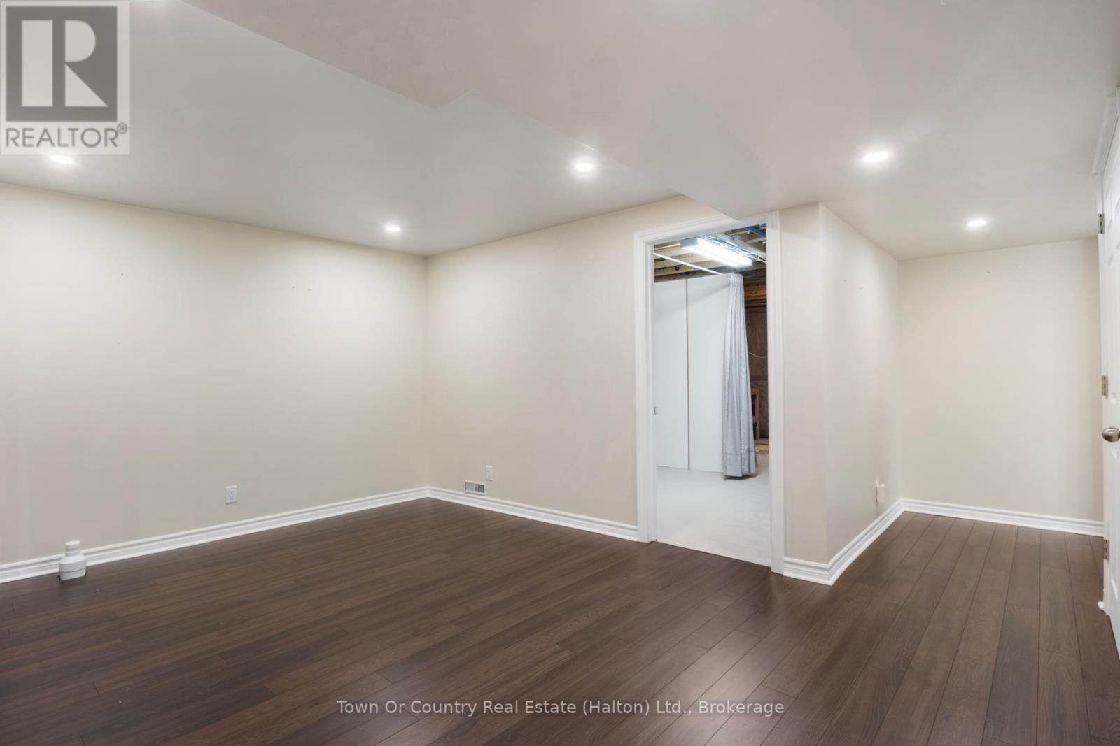 Photo 33 of 258 Malick Street, Milton ON