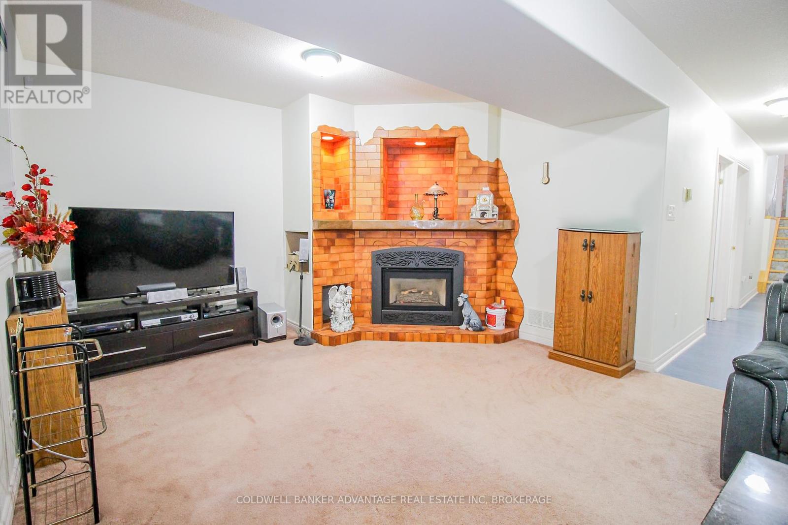 Photo 30 of 40 Gretel Drive, Welland ON