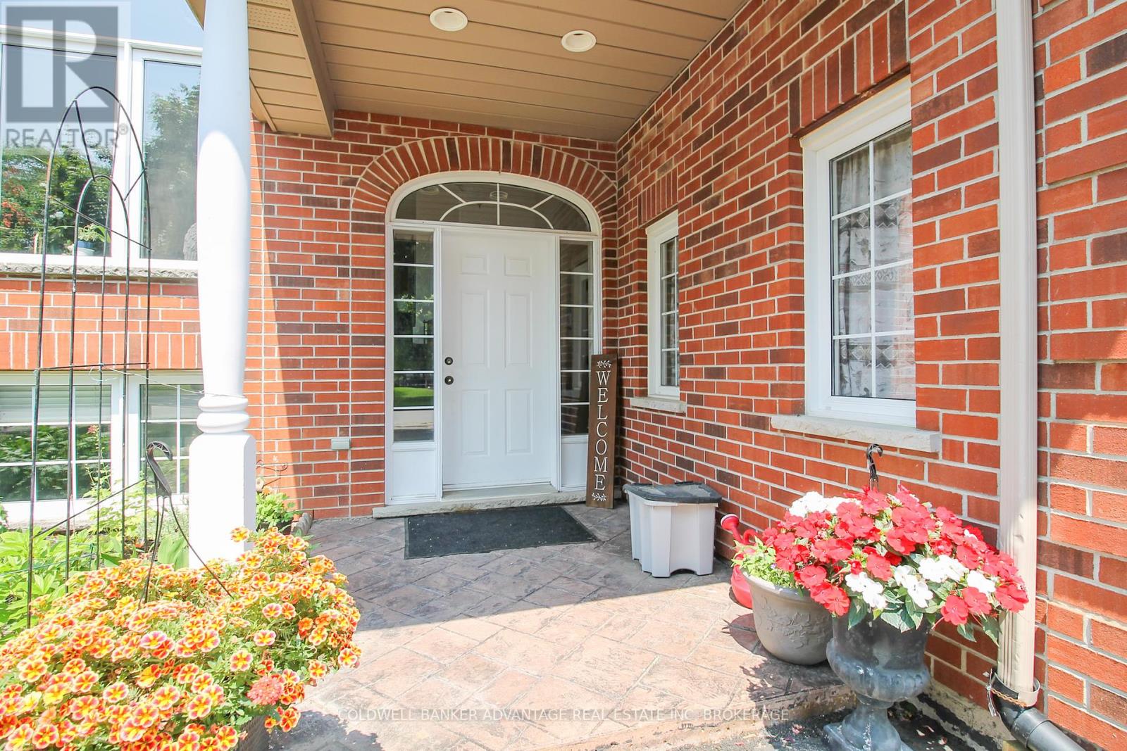 Photo 6 of 40 Gretel Drive, Welland ON