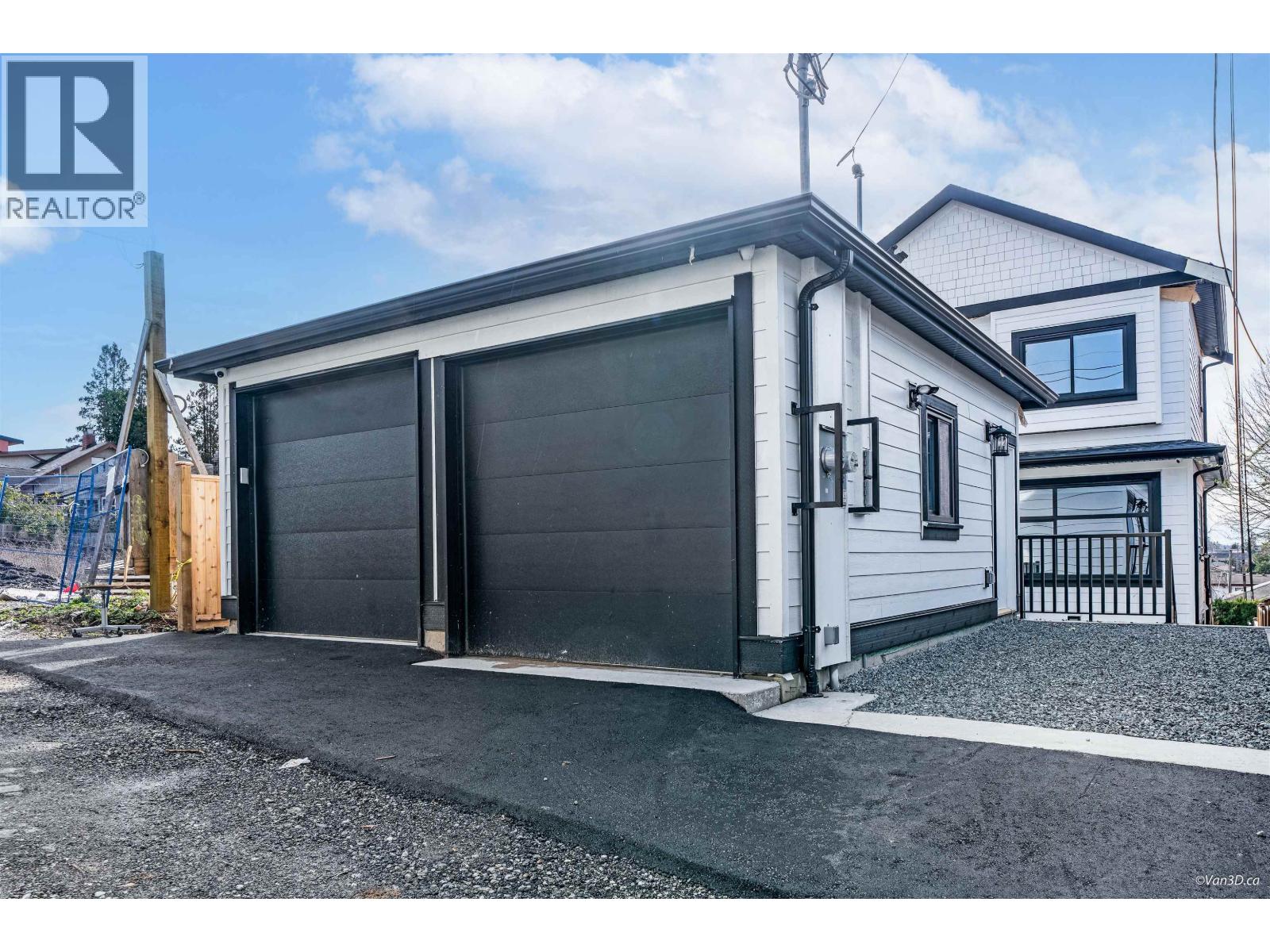 Photo 31 of 4318 Nanaimo Street, Vancouver BC