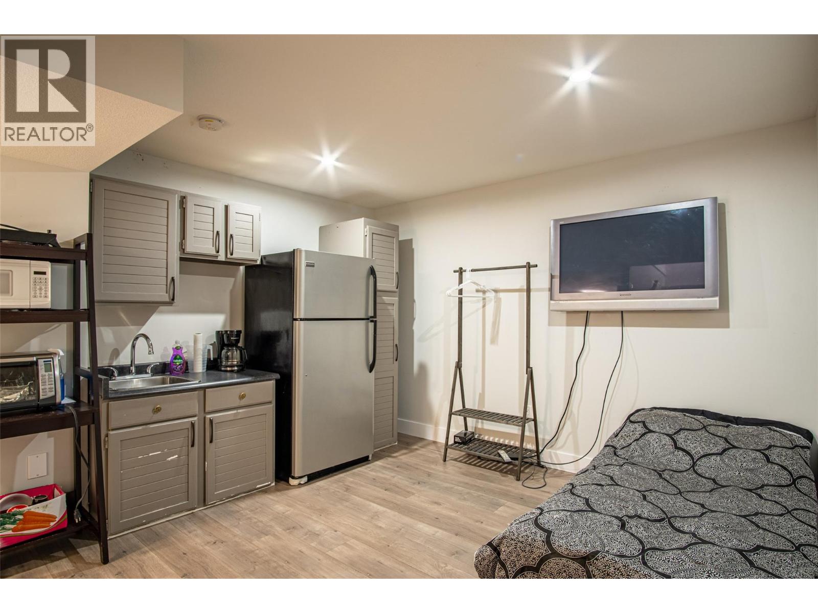 136 Mugford Road, Kelowna