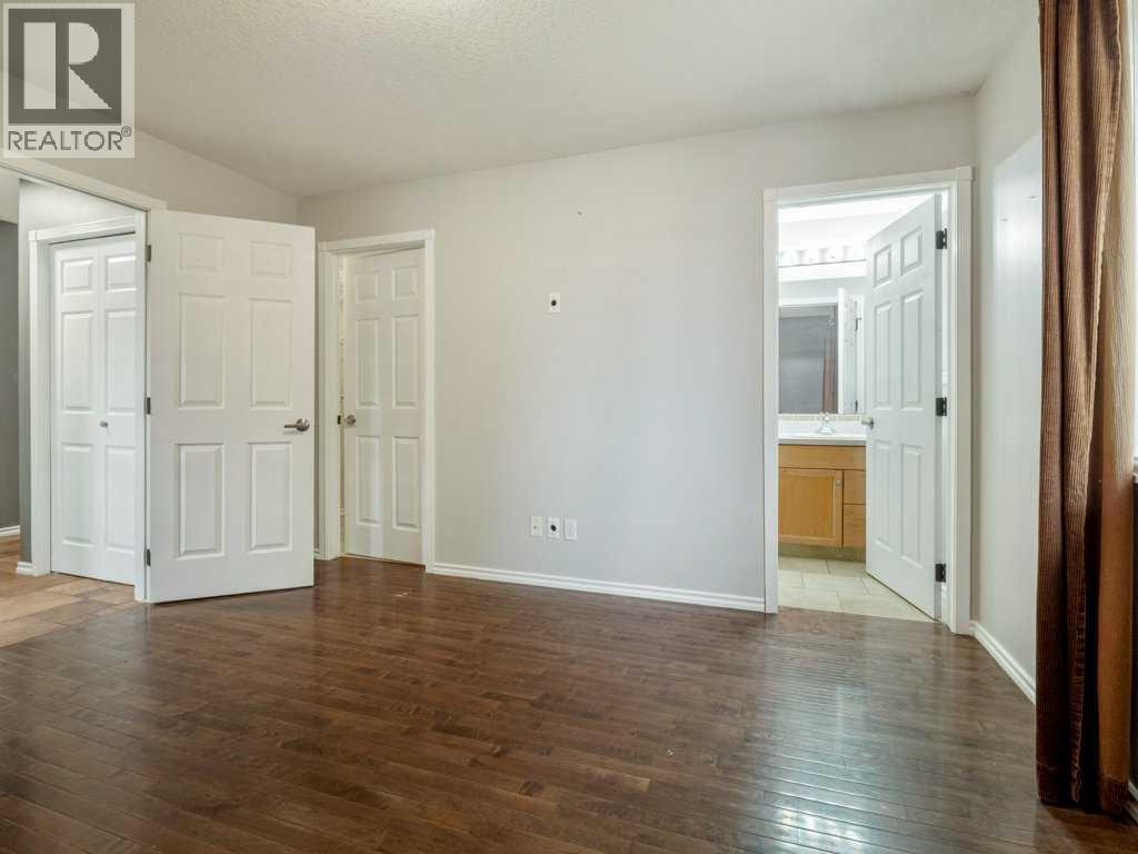 Photo 23 of 11 Rivercrest Court W, Lethbridge AB