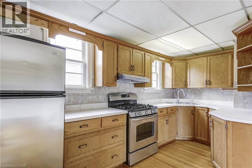 Photo 12 of 187 Edwin Street, Kitchener ON