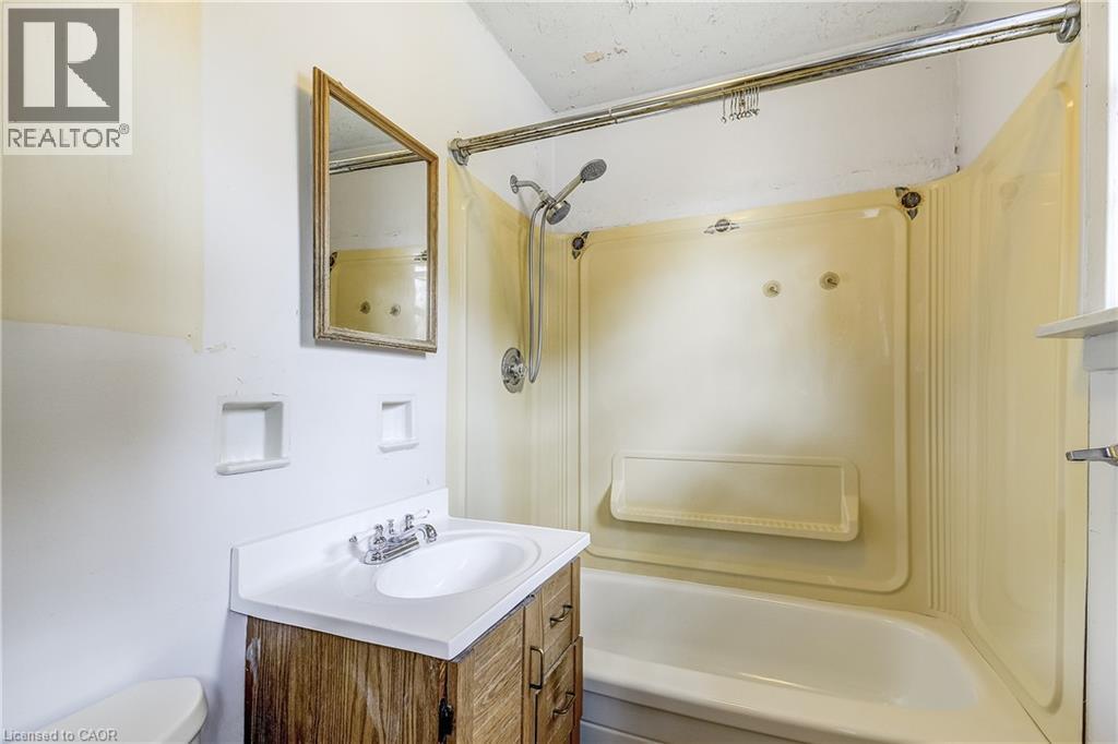 Photo 22 of 187 Edwin Street, Kitchener ON