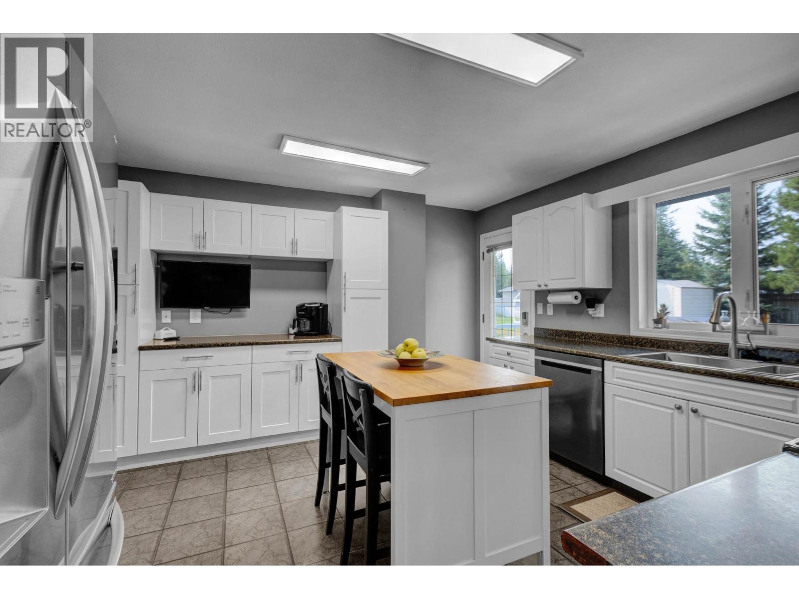 Photo 7 of 4754 Vellencher Road, Prince George BC