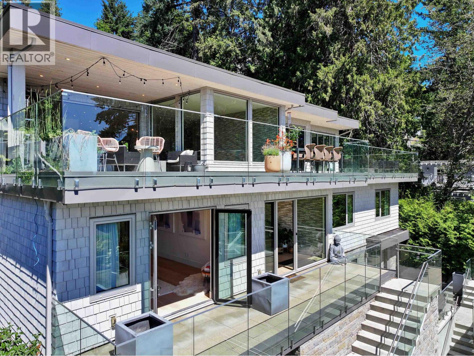 4701 PICCADILLY SOUTH ROAD, West Vancouver