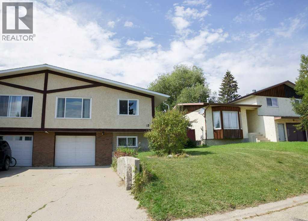 12 Eagle Road, Lacombe