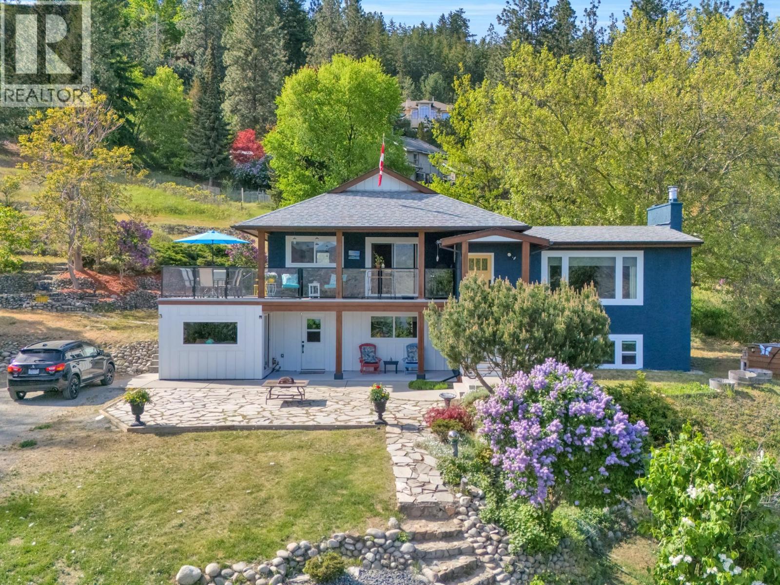 6090 Somerset Avenue, Peachland