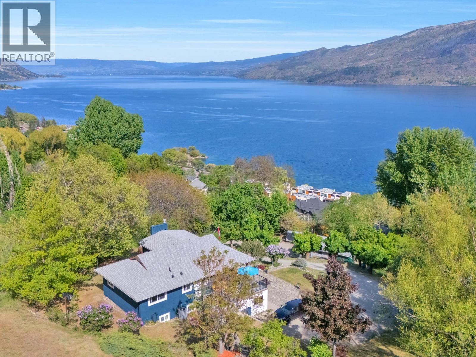 6090 Somerset Avenue, Peachland