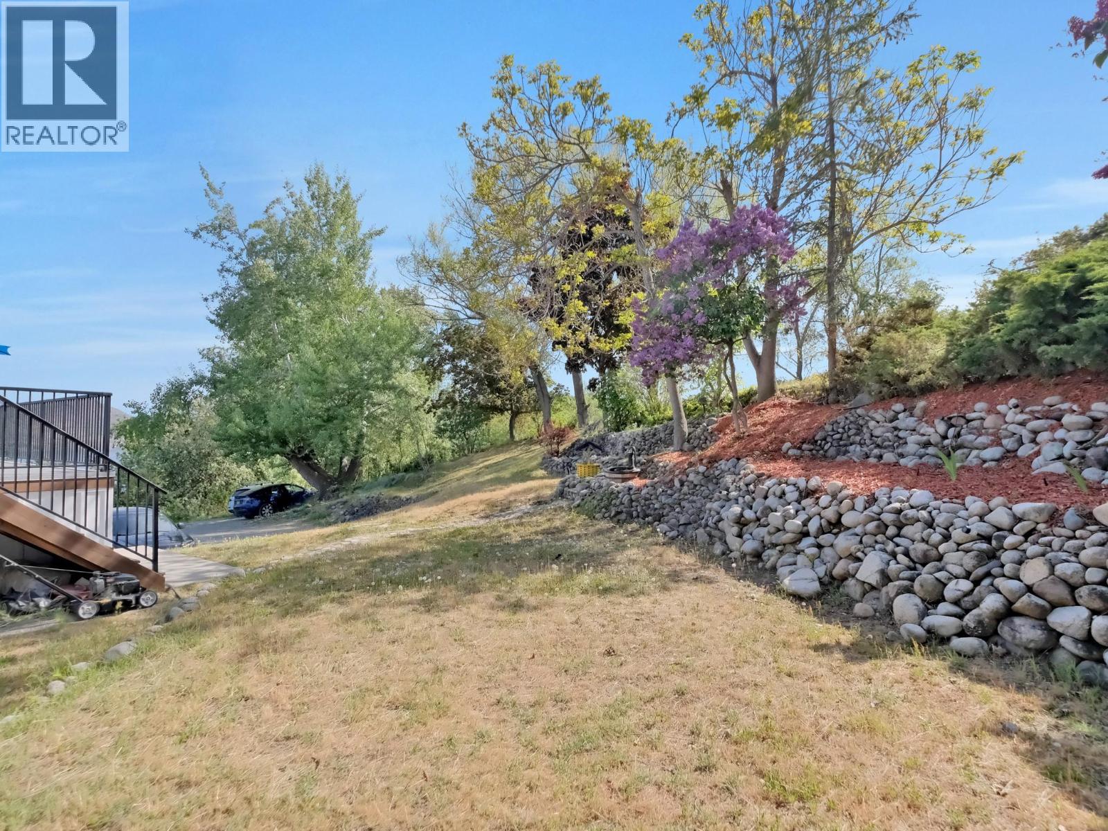 6090 Somerset Avenue, Peachland