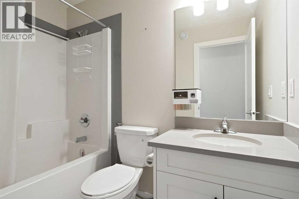Photo 17 of 818 Hampshire Crescent Ne, High River AB