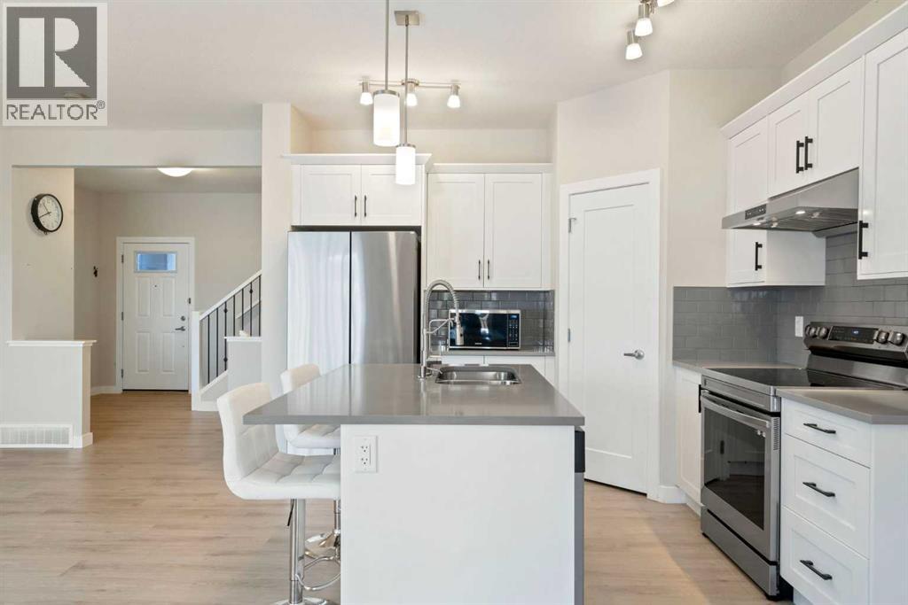 Photo 9 of 818 Hampshire Crescent Ne, High River AB