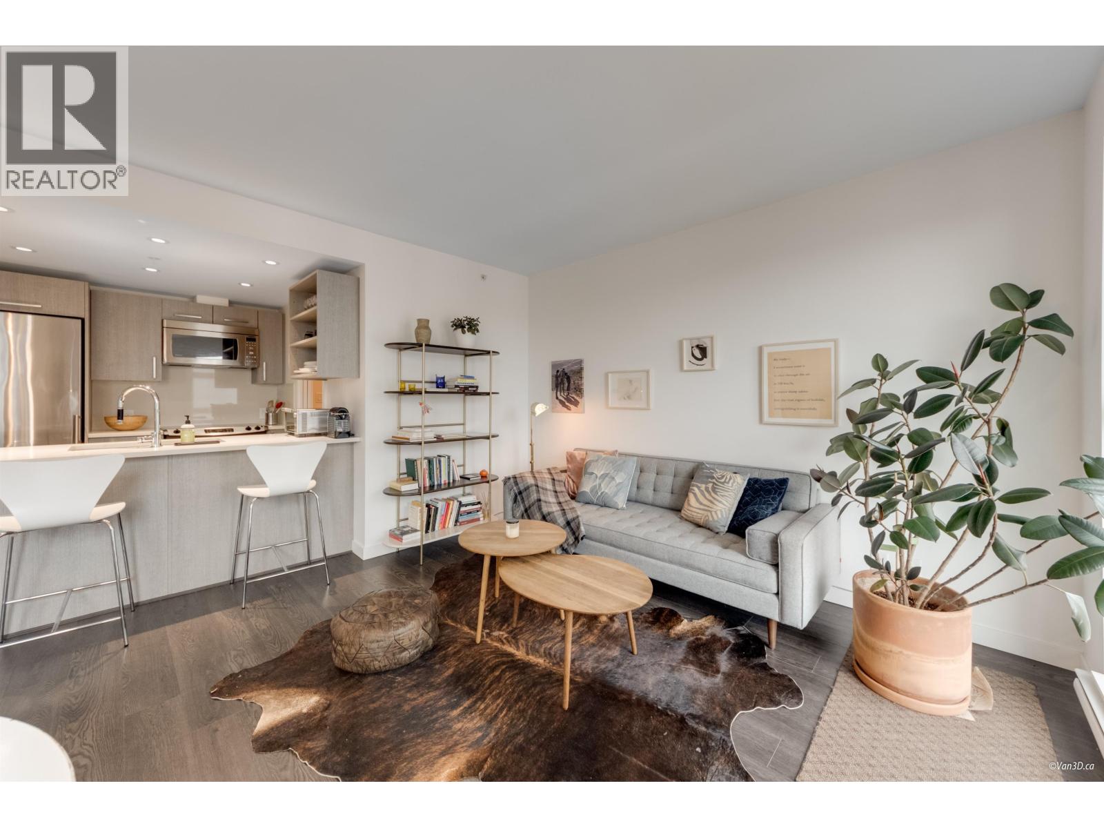 Photo 1 of 804 983 E Hastings Street, Vancouver BC