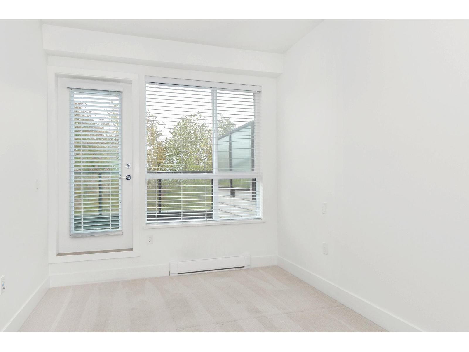 Photo 9 of 28 15775 Mountain View Drive, Surrey BC