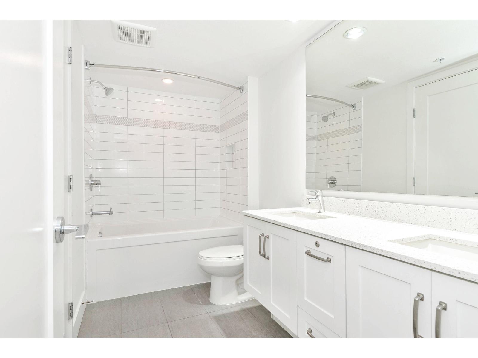 Photo 17 of 28 15775 Mountain View Drive, Surrey BC
