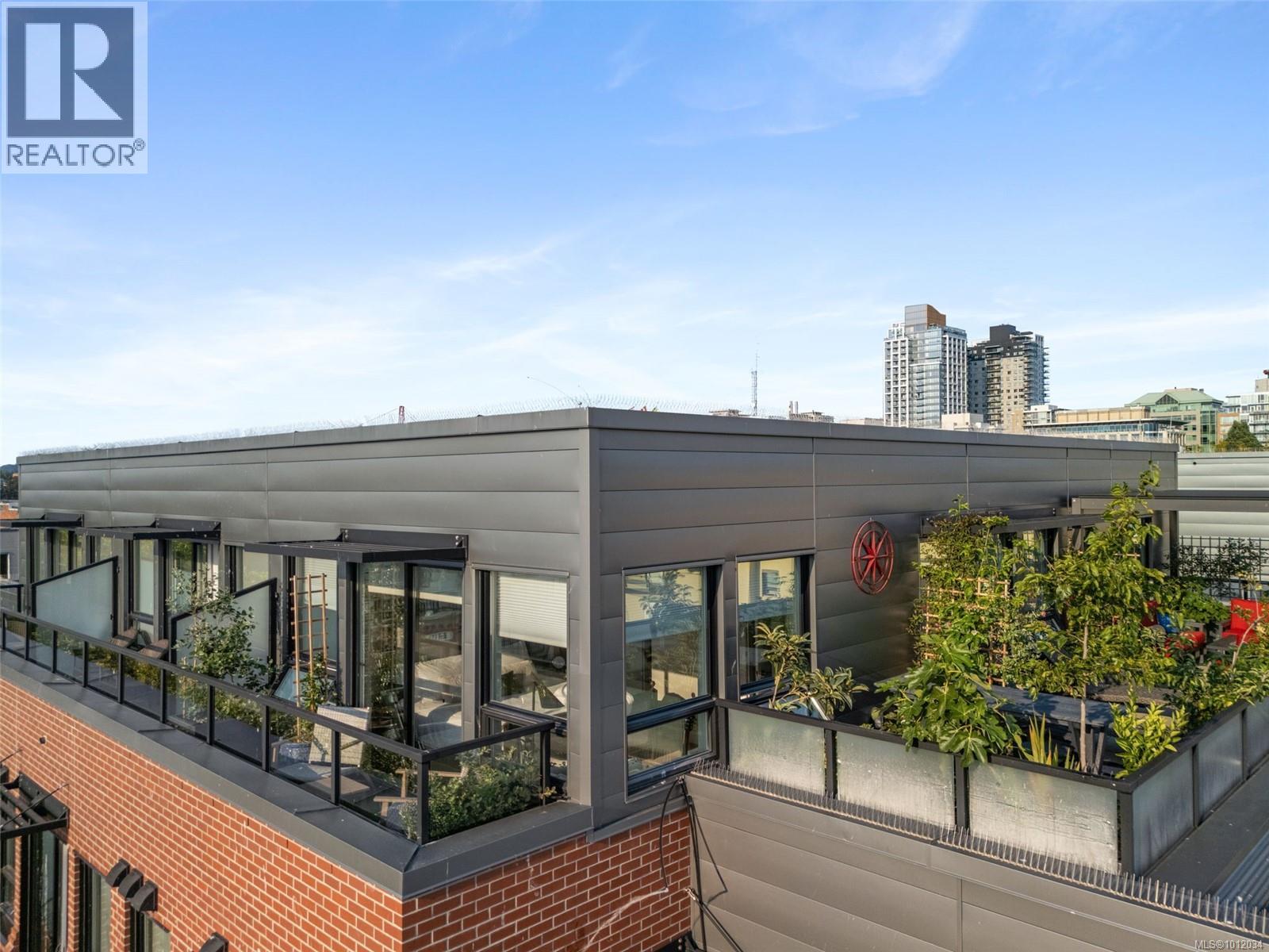 Photo 6 of 407 595 Pandora Ave, Victoria BC