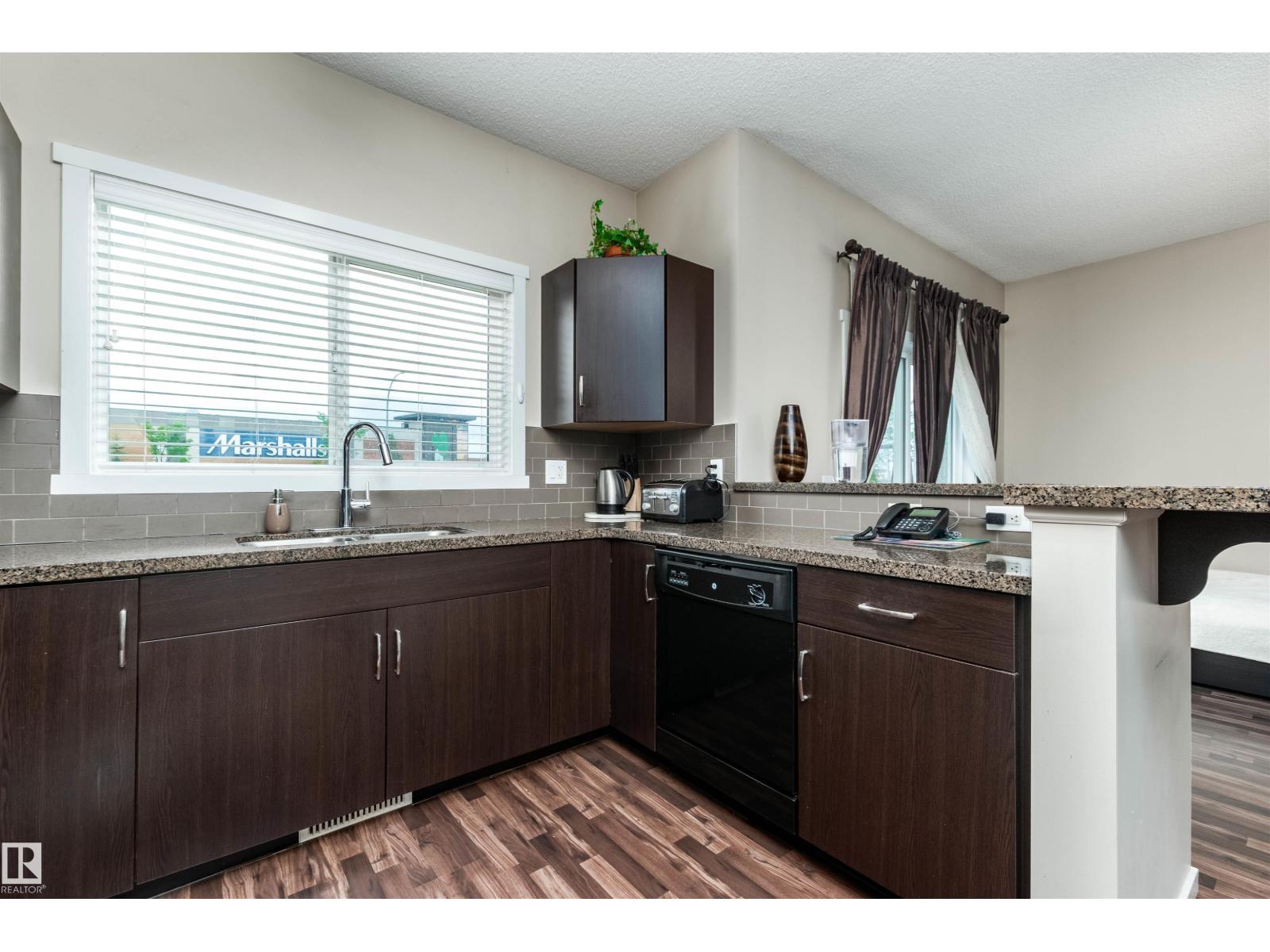 Photo 10 of 7526 Ellesmere Wy, Sherwood Park AB