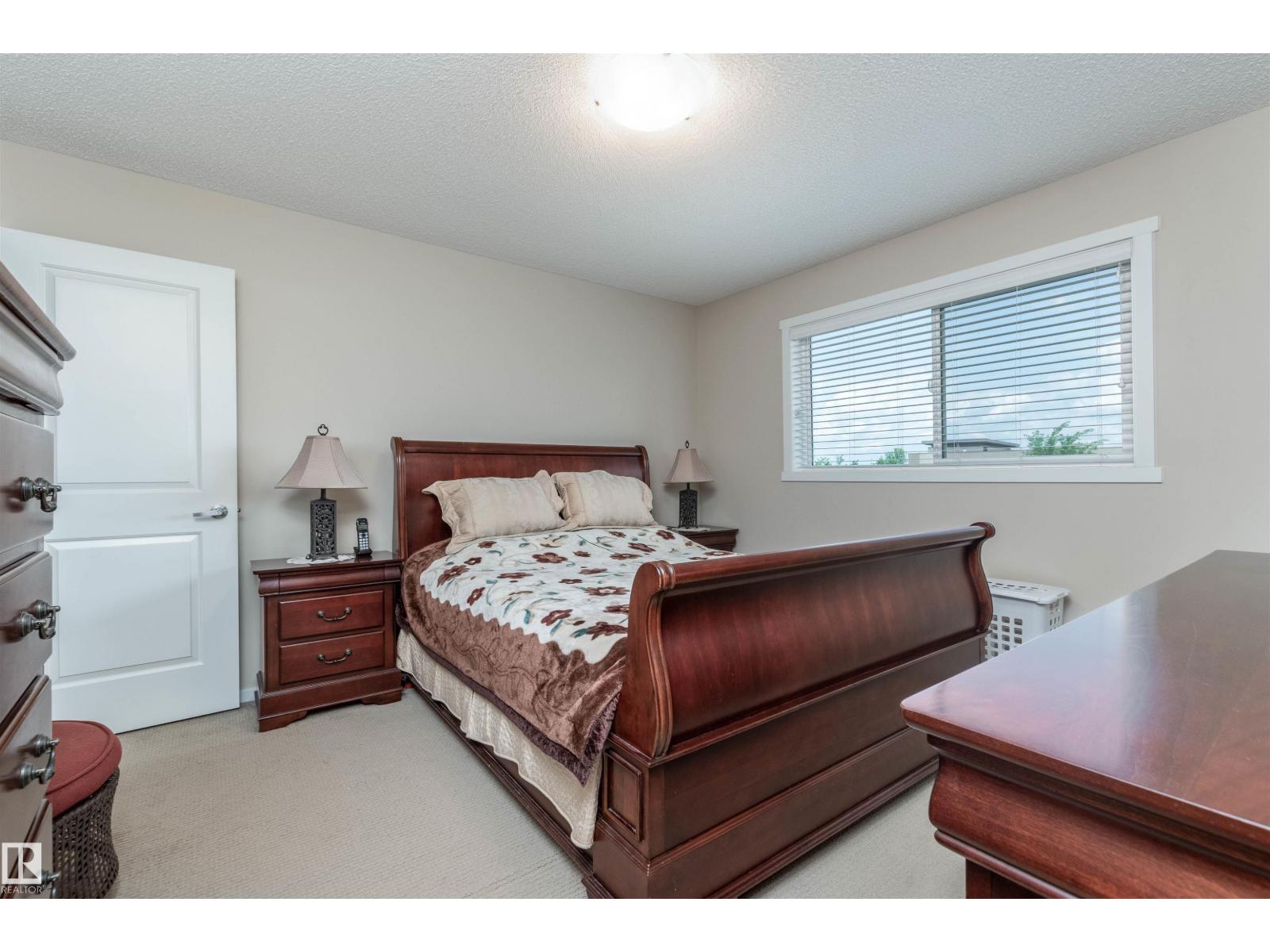Photo 14 of 7526 Ellesmere Wy, Sherwood Park AB