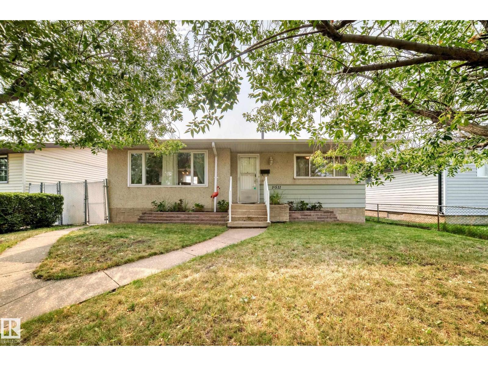 Photo 1 of 10511 135 B Av Nw, Edmonton AB