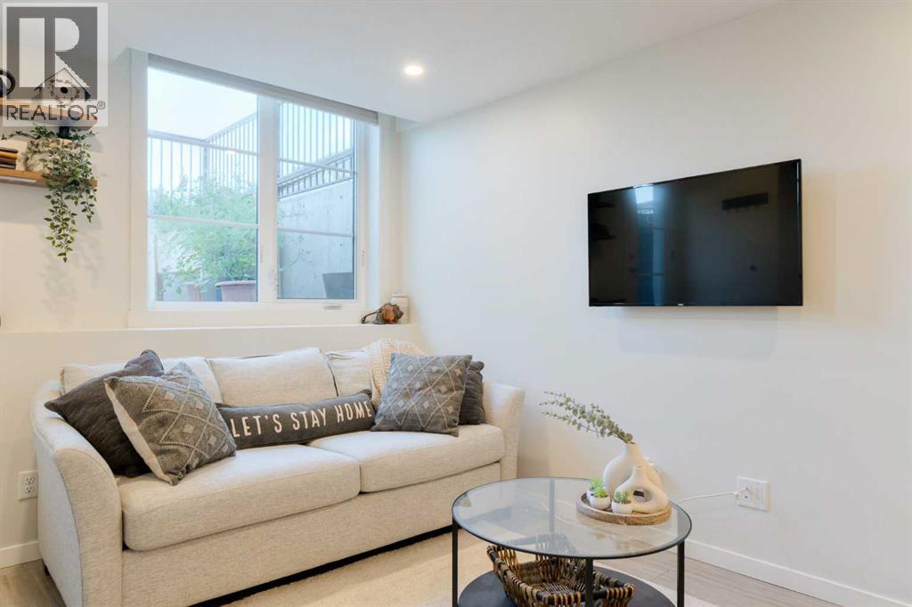 Photo 3 of 104 260 Rowley Way Nw, Calgary AB