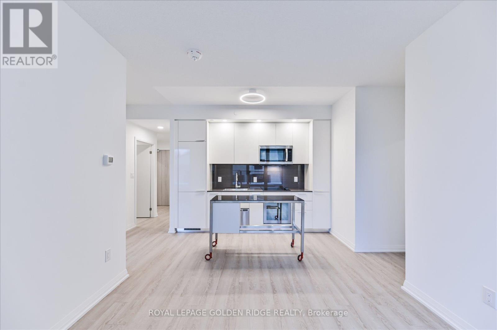 Photo 1 of 316 Rm 1 75 Canterbury Place, Toronto ON