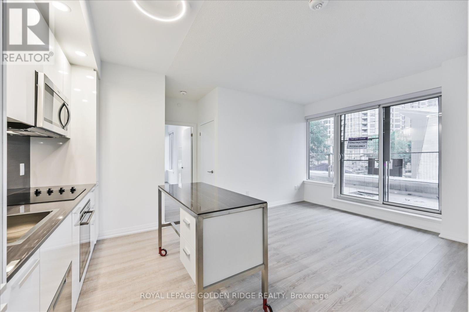 Photo 12 of 316 Rm 1 75 Canterbury Place, Toronto ON