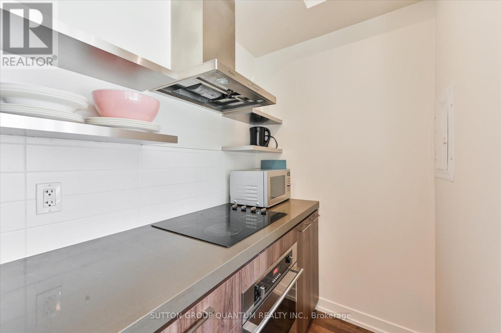 Photo 12 of 340 461 Adelaide Street W, Toronto ON