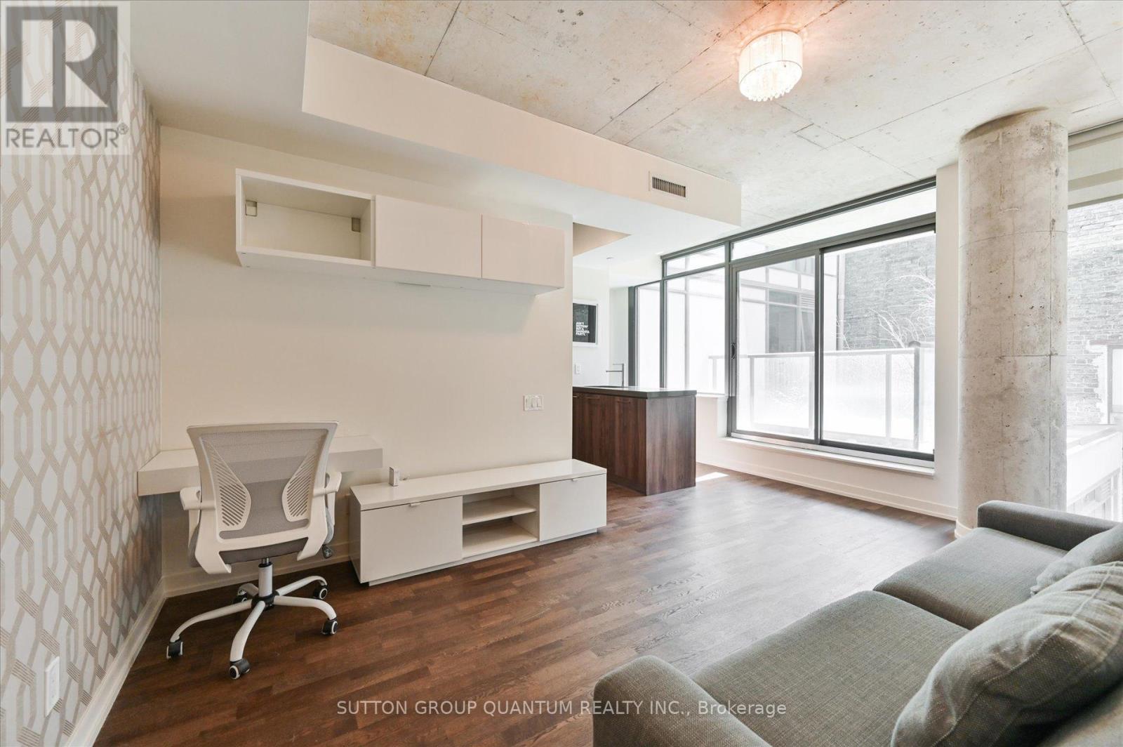 Photo 8 of 340 461 Adelaide Street W, Toronto ON