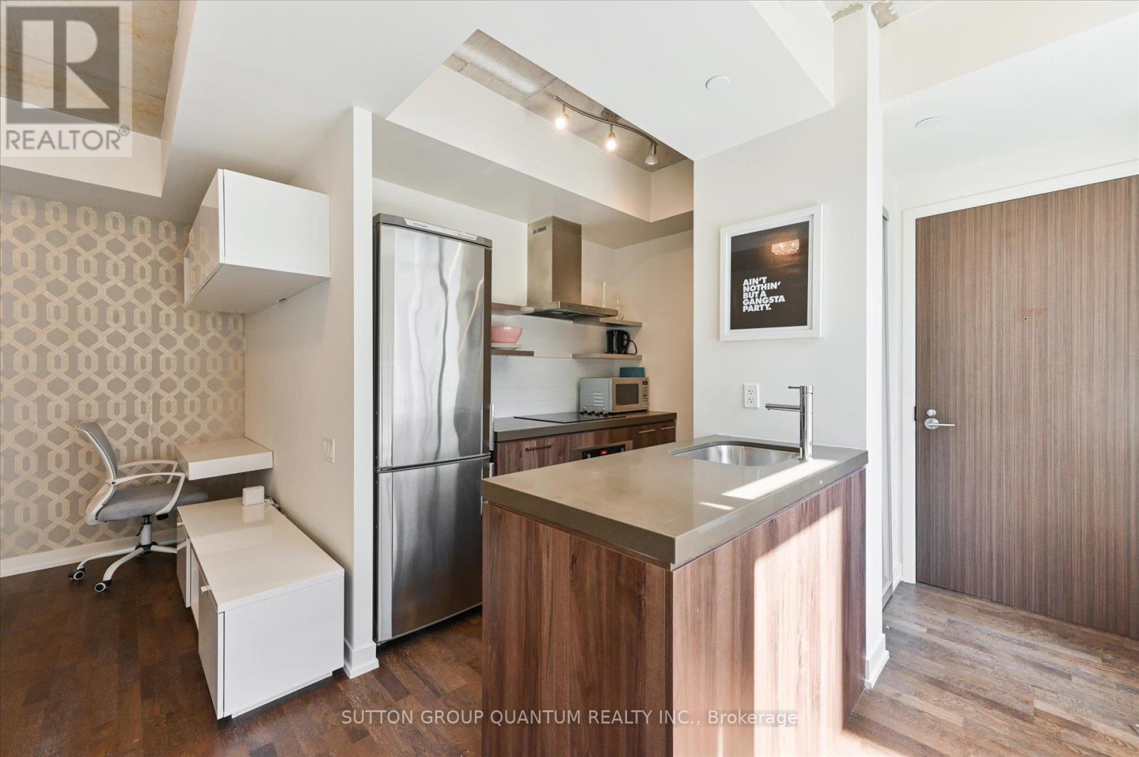 Photo 9 of 340 461 Adelaide Street W, Toronto ON