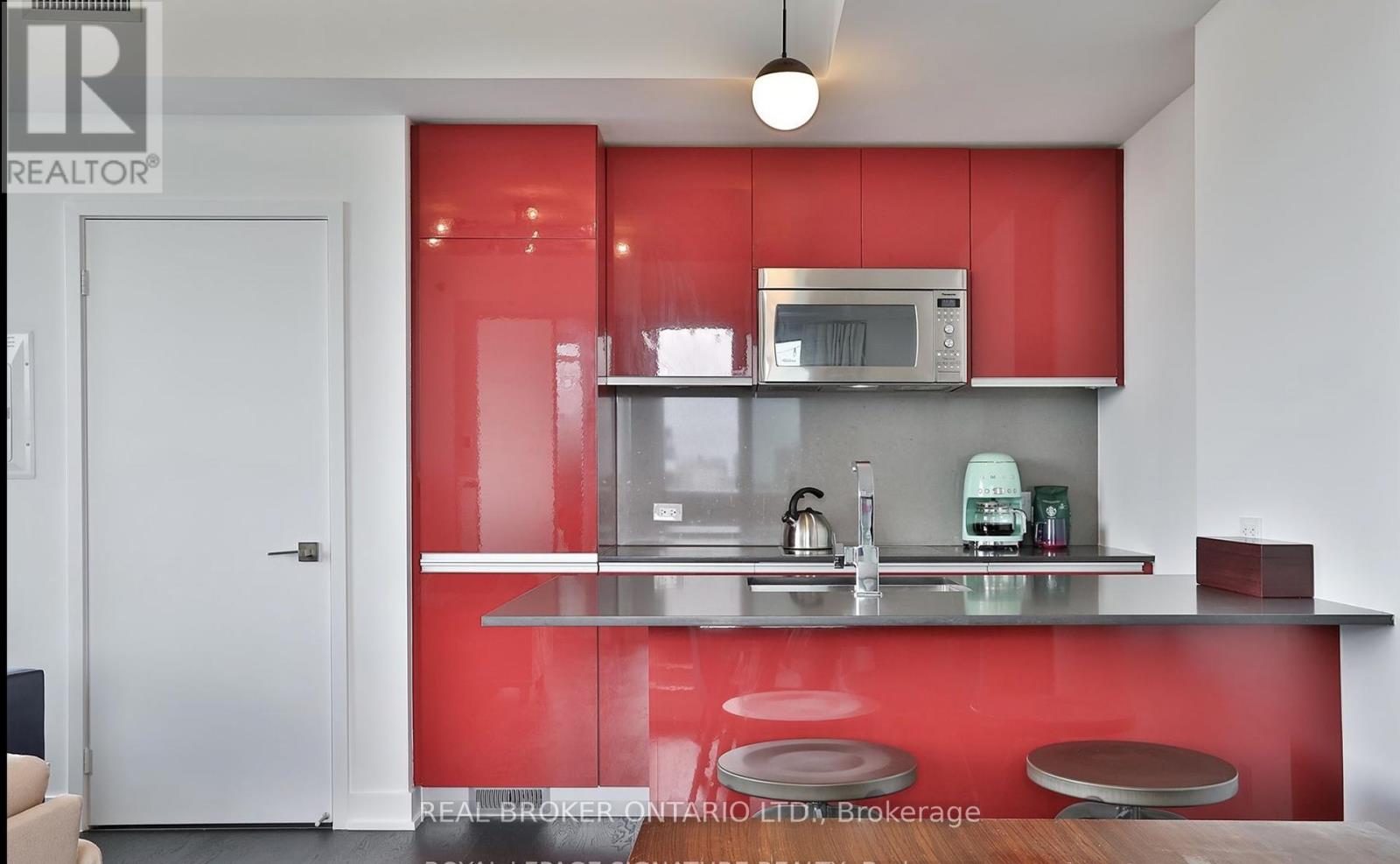 Photo 10 of 1021 20 Minowan Miikan Lane, Toronto ON