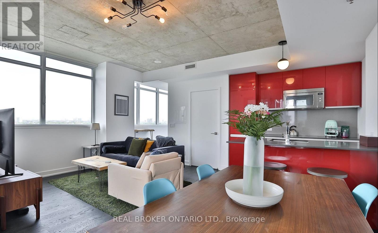 Photo 4 of 1021 20 Minowan Miikan Lane, Toronto ON