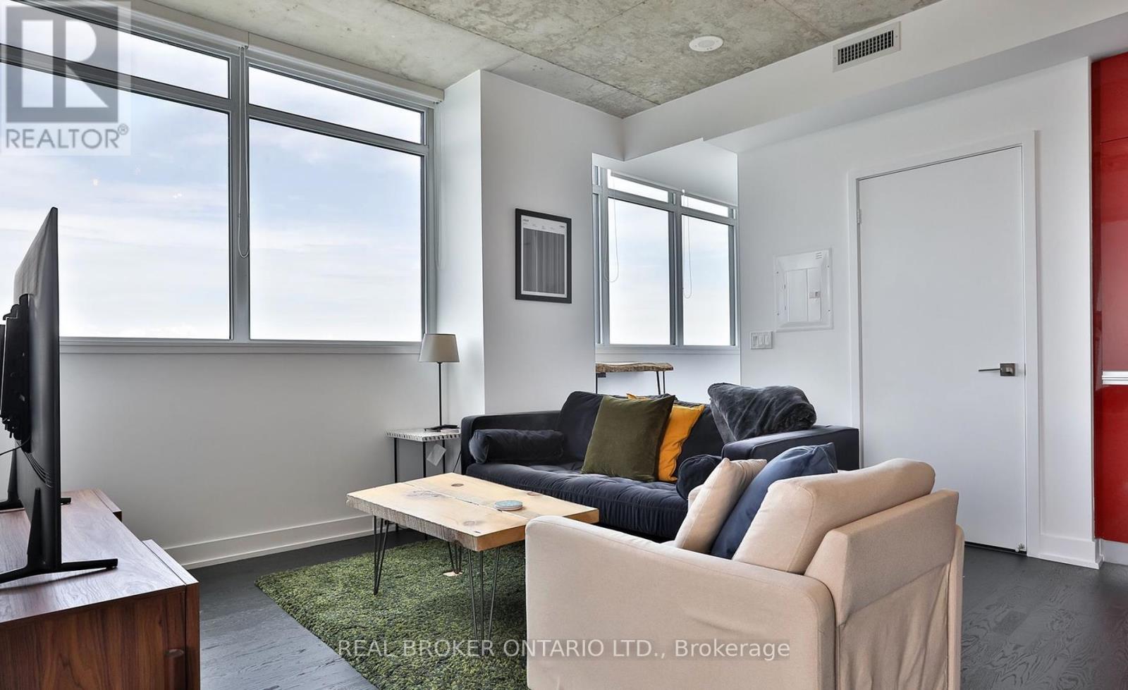Photo 6 of 1021 20 Minowan Miikan Lane, Toronto ON