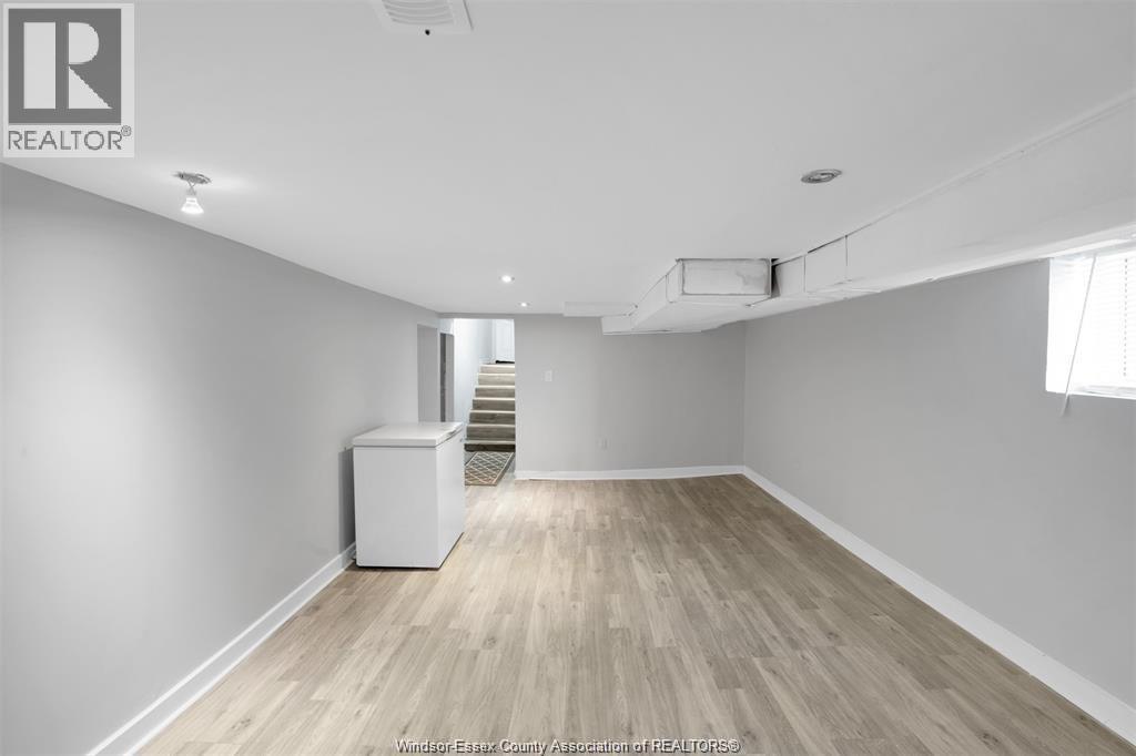 Photo 4 of 576 Shepherd Street East Unit Lower, Windsor ON
