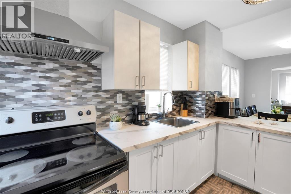 Photo 4 of 576 Shepherd Street East Unit Upper, Windsor ON