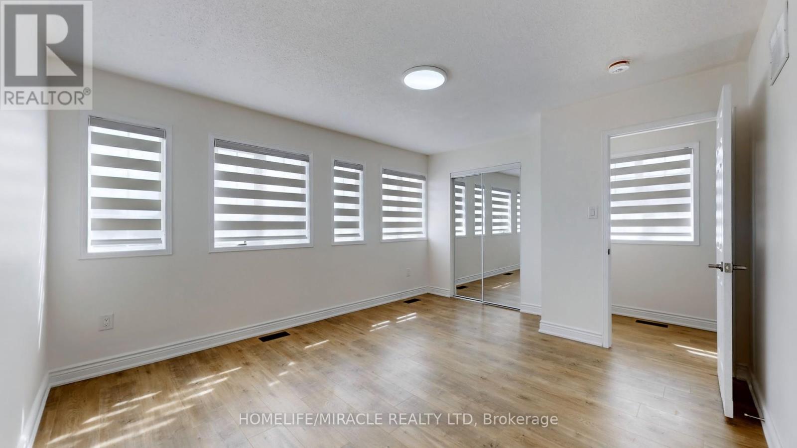 Photo 34 of 17 Beaverhall Road, Brampton ON