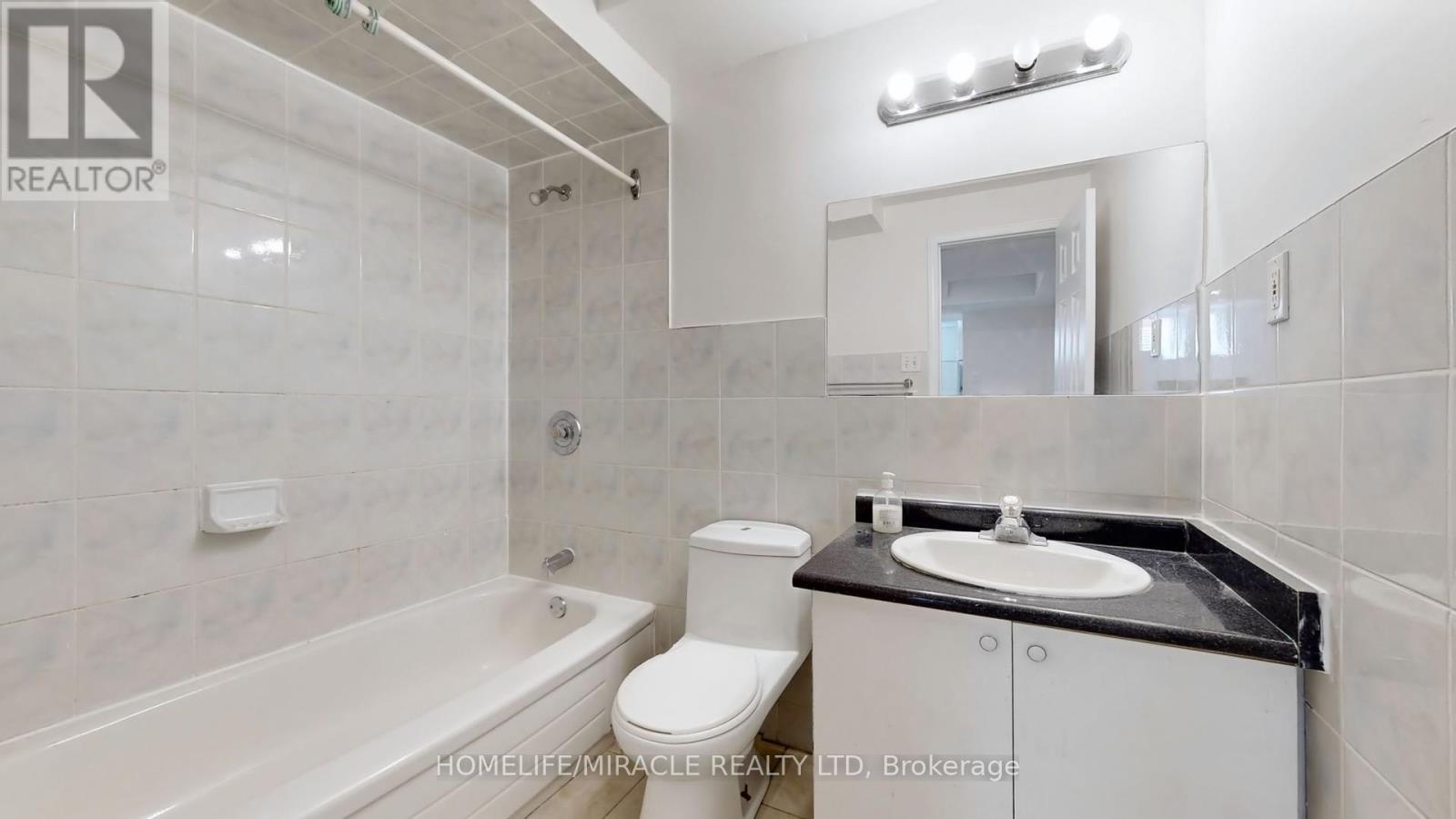 Photo 48 of 17 Beaverhall Road, Brampton ON