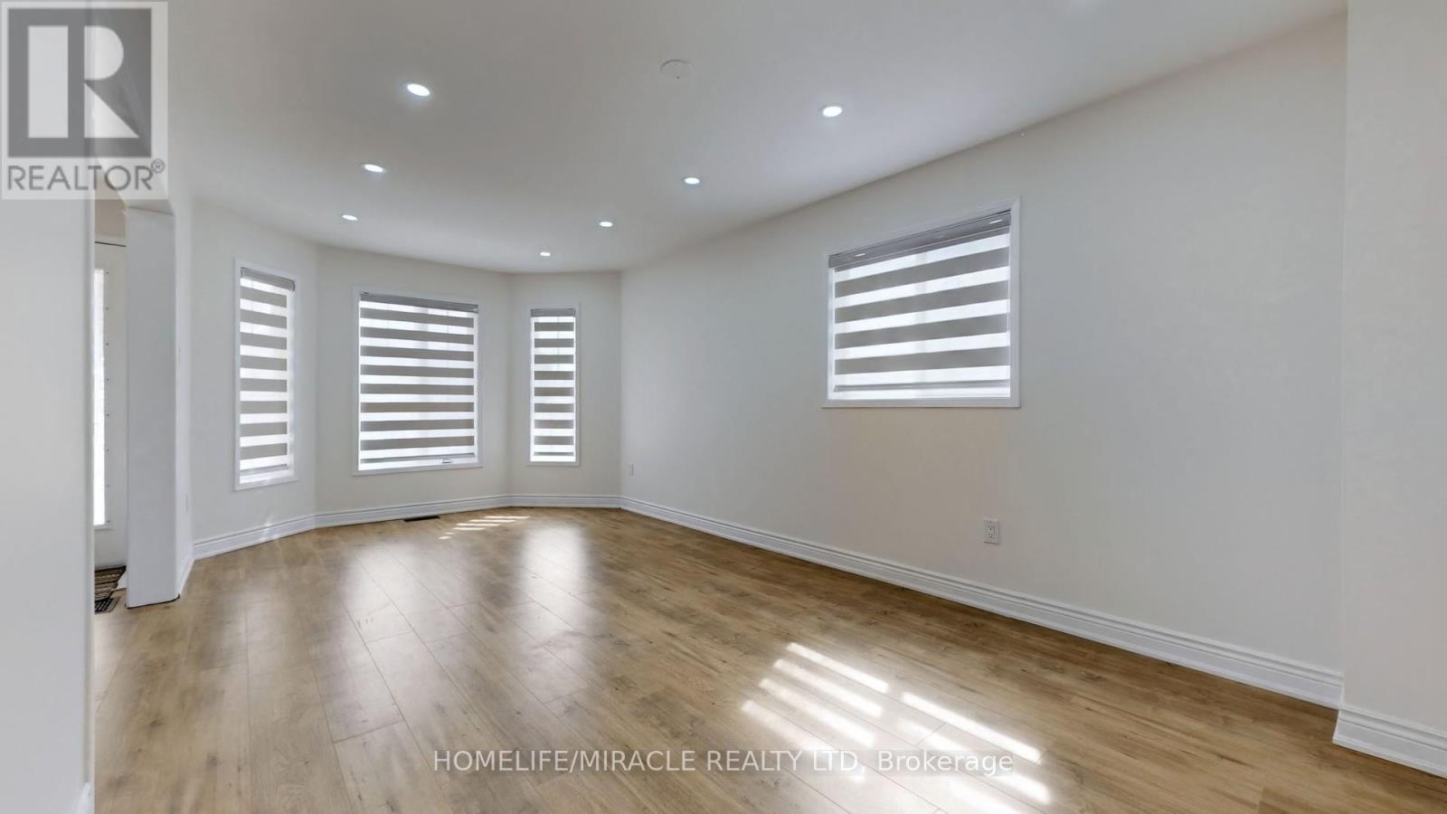 Photo 6 of 17 Beaverhall Road, Brampton ON