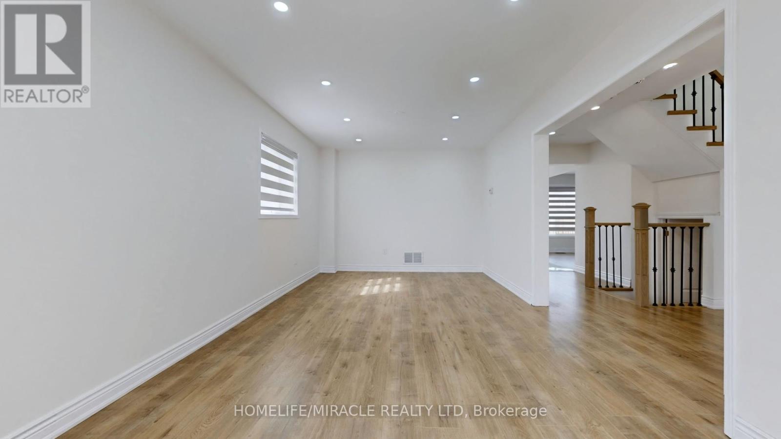 Photo 7 of 17 Beaverhall Road, Brampton ON