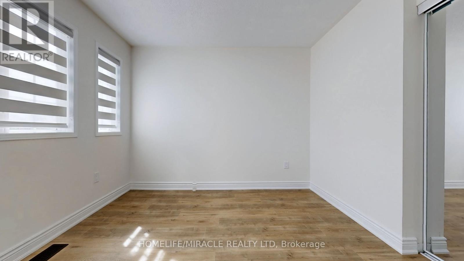 Photo 38 of 17 Beaverhall Road, Brampton ON