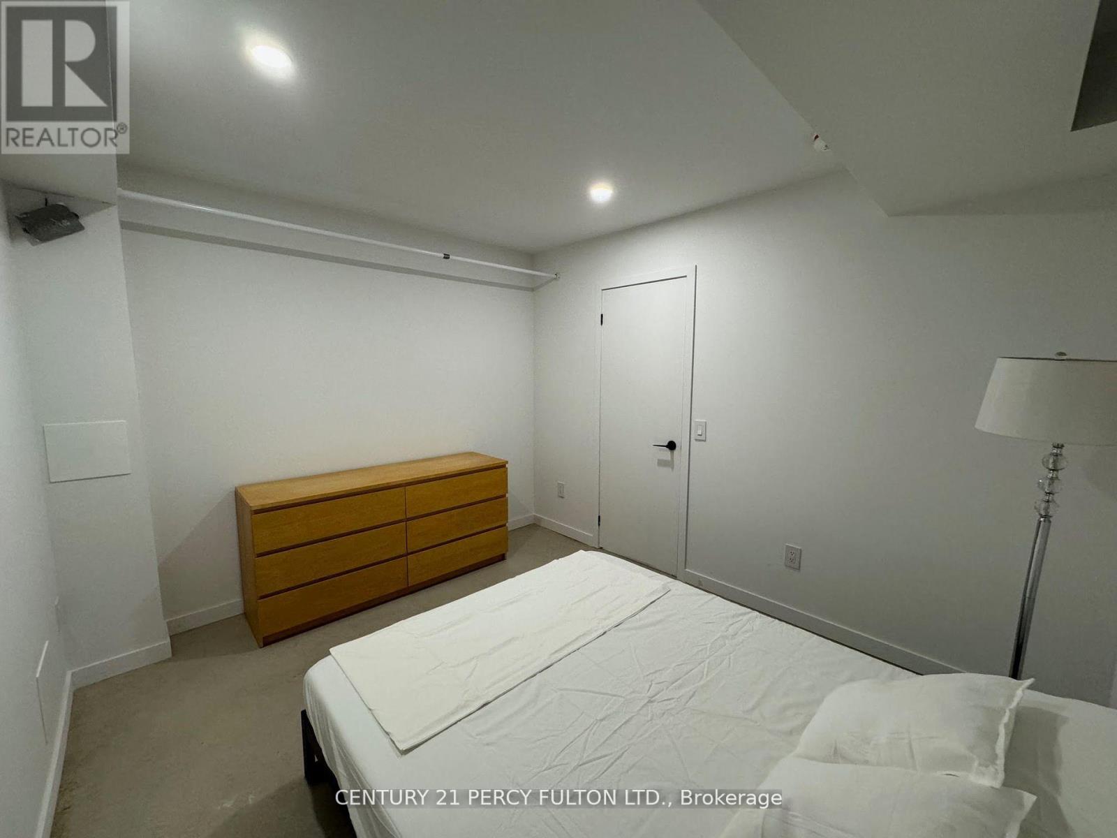 Photo 17 of Bsmt 890 Ossington Avenue, Toronto ON