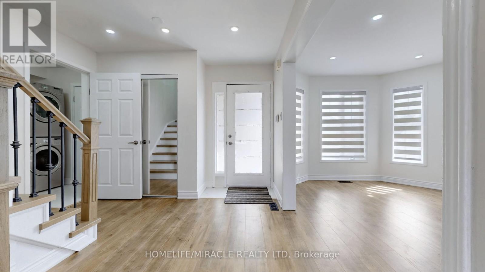 Photo 20 of 17 Beaverhall Road, Brampton ON