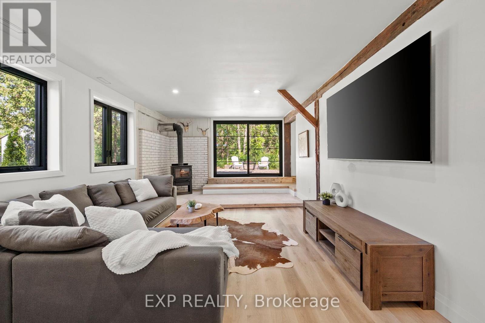 Photo 15 of 24 Shelswell Boulevard, Oromedonte ON