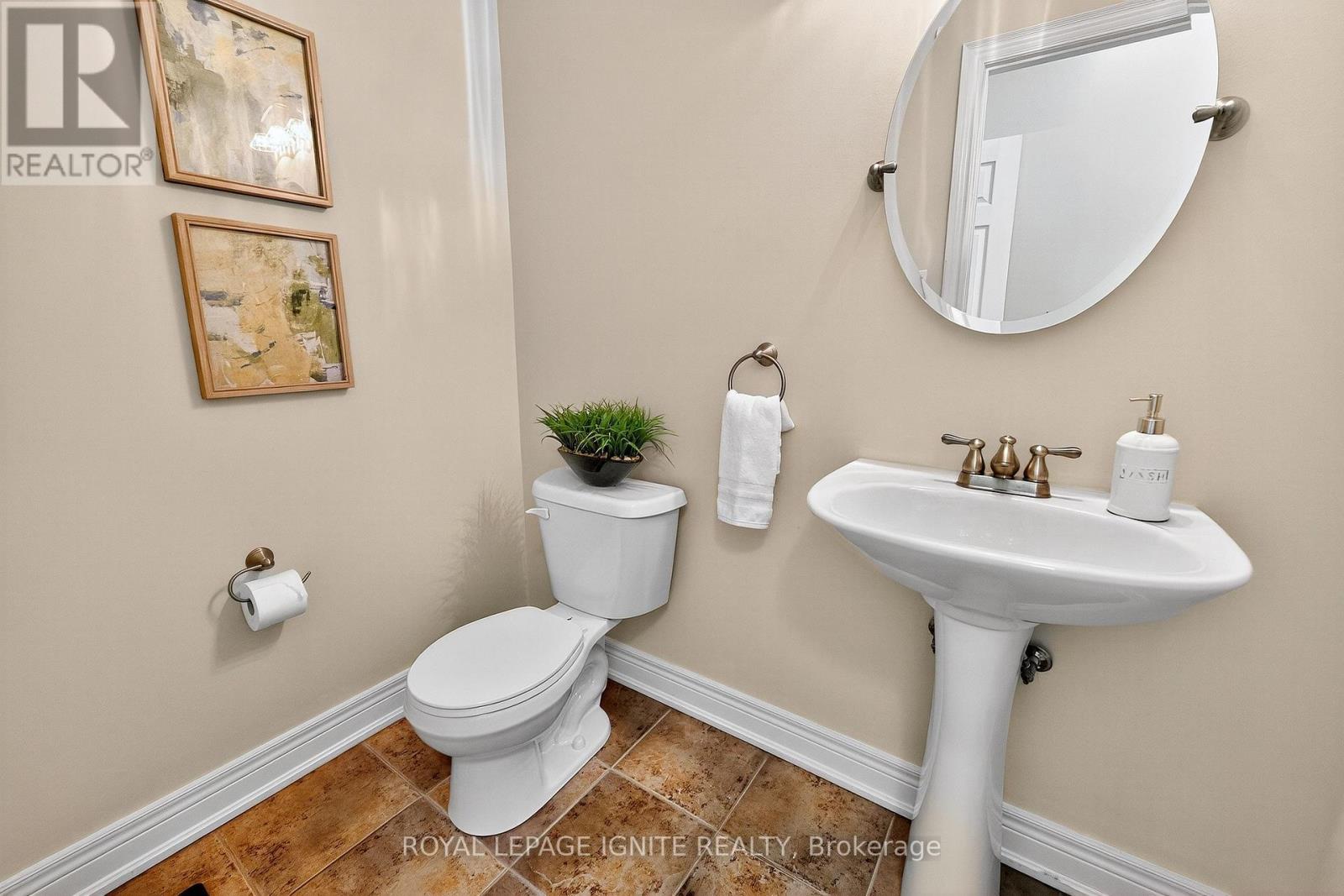 Photo 20 of 95 Chelsea Crescent, Bradford West Gwillimbury ON