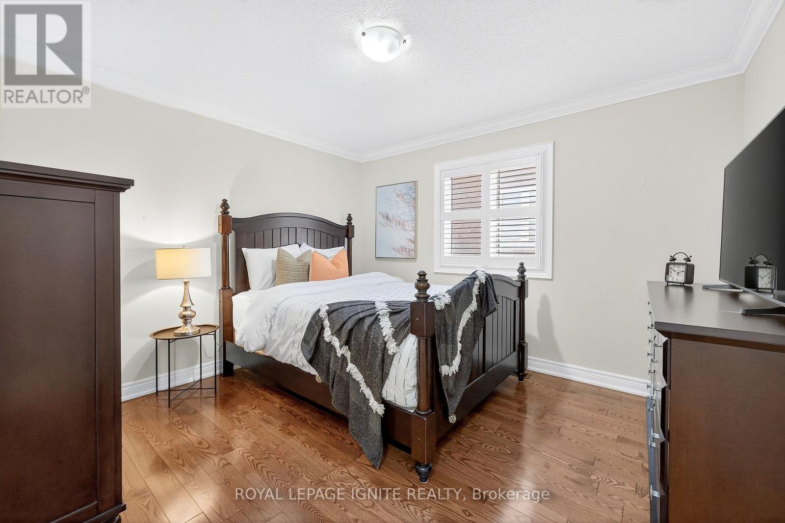 Photo 25 of 95 Chelsea Crescent, Bradford West Gwillimbury ON