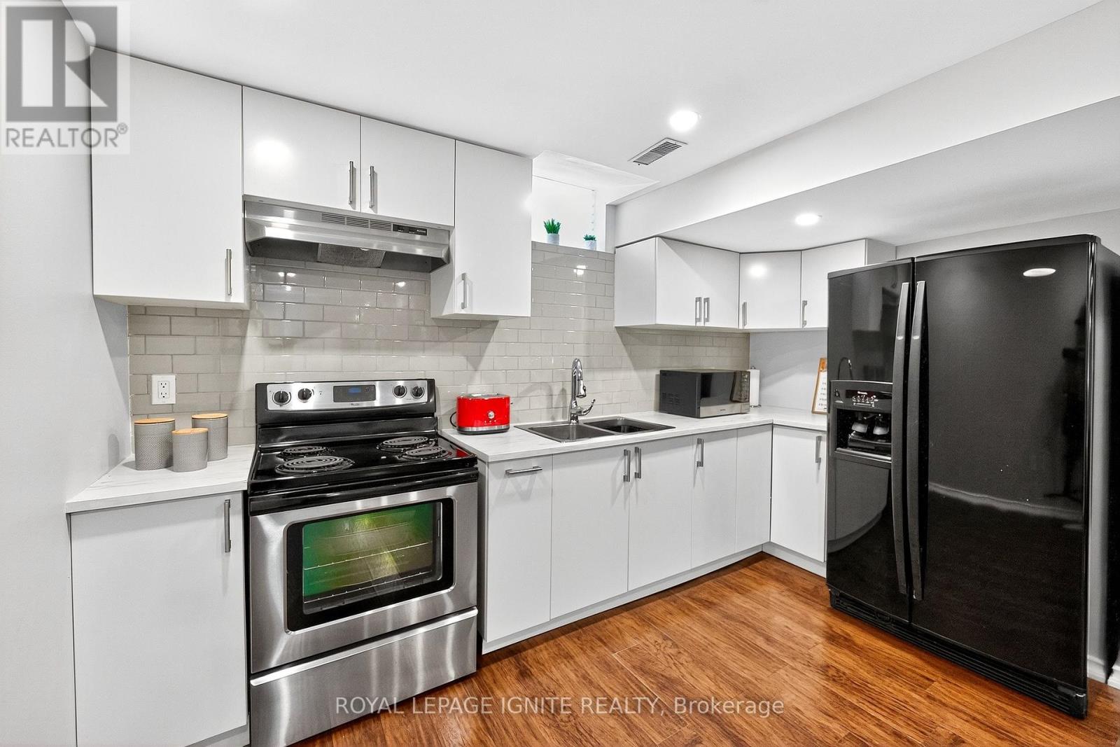 Photo 39 of 95 Chelsea Crescent, Bradford West Gwillimbury ON
